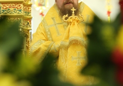 Божесвенная литургия в Богоявленском храме. Новый Уренгой