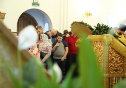 Божесвенная литургия в Богоявленском храме. Новый Уренгой