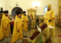 Божесвенная литургия в Богоявленском храме. Новый Уренгой