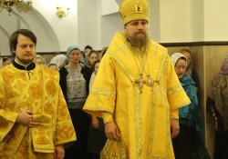 Божесвенная литургия в Богоявленском храме. Новый Уренгой