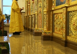 Божесвенная литургия в Богоявленском храме. Новый Уренгой