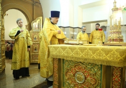 Божесвенная литургия в Богоявленском храме. Новый Уренгой