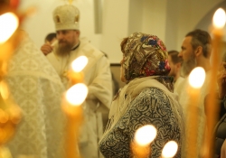 Вечернее богослужение в Богоявлениском храме в день престольного праздника. Награждение