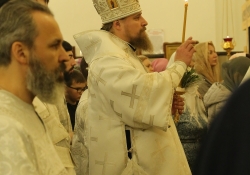 Вечернее богослужение в Богоявлениском храме в день престольного праздника. Награждение