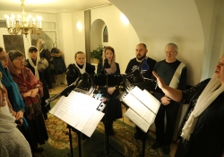 Вечернее богослужение в Богоявлениском храме в день престольного праздника. Награждение