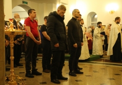 Вечернее богослужение в Богоявлениском храме в день престольного праздника. Награждение