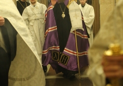 Вечернее богослужение в Богоявлениском храме в день престольного праздника. Награждение