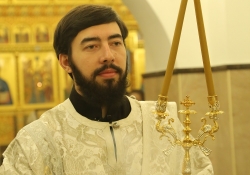 Вечернее богослужение в Богоявлениском храме в день престольного праздника. Награждение