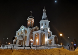 Вечернее богослужение в Богоявлениском храме в день престольного праздника. Награждение