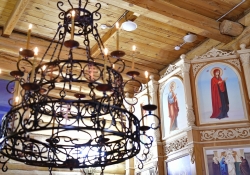 Престольный праздник в Обдорском остроге. Божественная литургия, крестный ход