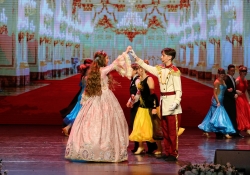 Пасхальный концерт с театрализованной постановкой "Золушка", КДЦ, Салехард
