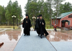 10-летие Салехардской епархии, Божественная литургия в храме Архистратига Михаила, г. Ноябрьск