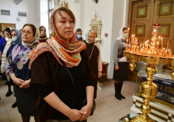 Божественная литургия в Петропавловском храме, юбилейные мероприятия,  приглашенные гости