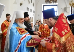 Божественная литургия в Петропавловском храме, юбилейные мероприятия,  приглашенные гости