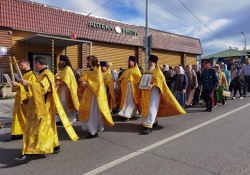 Престольный праздник, Божественная литургия и крестный ход