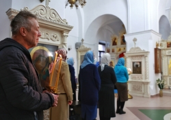 Рождество Пресвятой Богородицы, всенощное бдение в Петропавловском храме