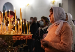 Крещение Господне в Новом Уренгое. Божественная литургия, великое освящение воды, крестный ход