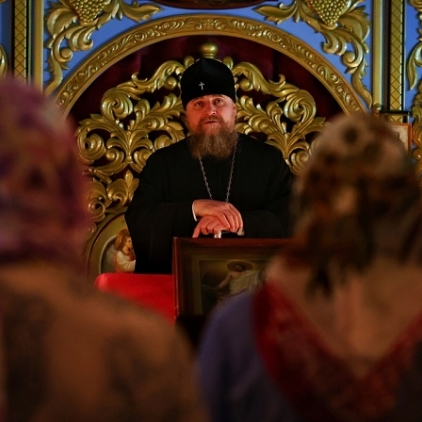 Архипастырский визит в посёлок Харп. Чтение Великого покаянного канона