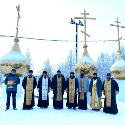 Освящение куполов на Архиерейском подворье