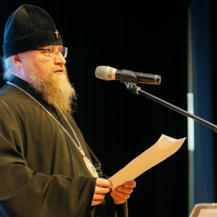 Архиепископ Николай выступил на сессии "Навигаторы детства"