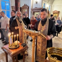 Воскресное богослужение на Архиерейском подворье