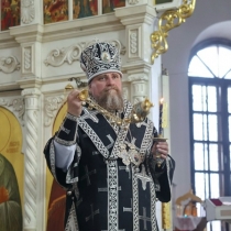 Архиепископ Николай совершил чинопоследование Погребения