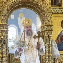 Архиерейское служение в праздник Вознесения в Богоявленском храме г. Новый Уренгой