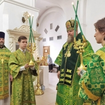 Архиерейское служение в день Святого Духа
