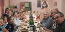 Юных жителей района Коротчаево поздравили с наступающим Новым годом