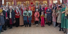 Праздник жен-мироносиц отметили в новоуренгойском храме преподобного Серафима Саровского