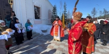 Литургия в день памяти Георгия Победоносца в Салехардском храме