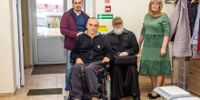 Отец Григорий побывал в центре реабилитации и социальных услуг Ноябрьска. 