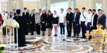 Молебен об окончании православных классов Обдорской гимназии