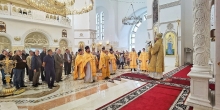 Архиепископ Николай возглавил богослужение в Кафедральном соборе